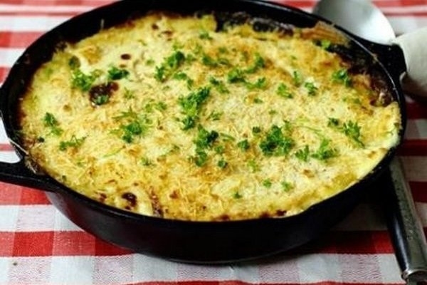 Картофельная запеканка с треской и сливками