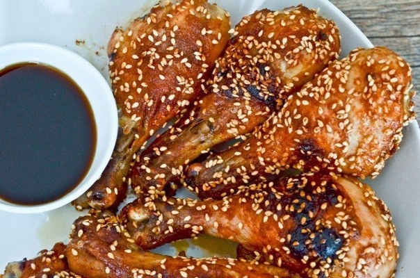 ЗАПЕЧЁННАЯ КУРОЧКА В СОЕВОМ СОУСЕ ЗАПЕЧЁННАЯ КУРОЧКА В СОЕВОМ СОУСЕ