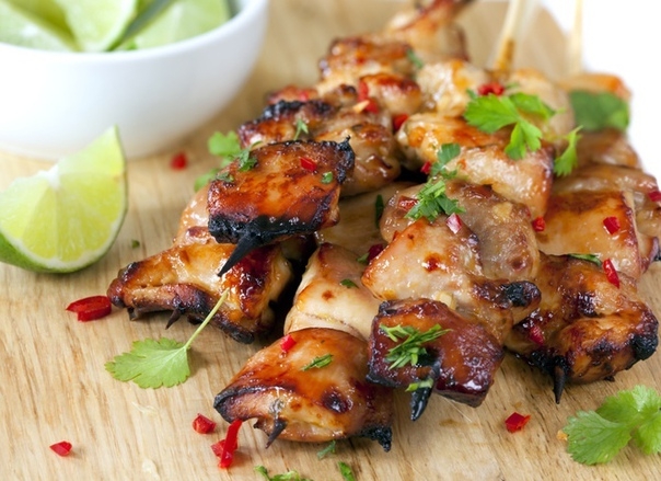 Для приготовления шашлычков из курицы тебе понадобится: