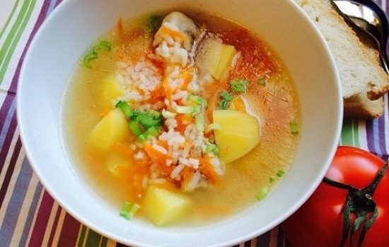 НЕЖНЫЙ РИСОВЫЙ СУП С КУРИЦЕЙ И БАЗИЛИКОМ НЕЖНЫЙ РИСОВЫЙ СУП С КУРИЦЕЙ И БАЗИЛИКОМ