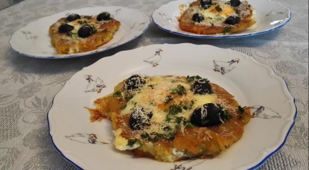 Яичница в картофельной форме