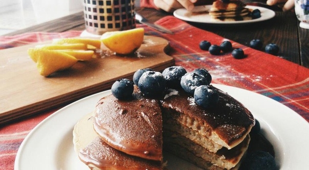 Американские панкейки в шоколадном соусе