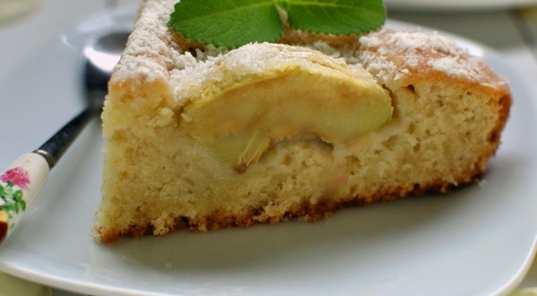 Кокосовая шарлотка с яблоками Кокосовая шарлотка с яблоками