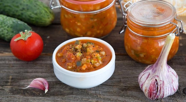 Огуречно-томатная приправа в стиле аджики