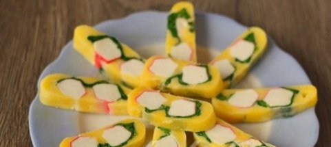 Рулет с сыром и крабовыми палочками Рулет с сыром и крабовыми палочками