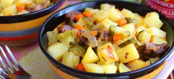 Жаркое по-домашнему с солеными огурцами
