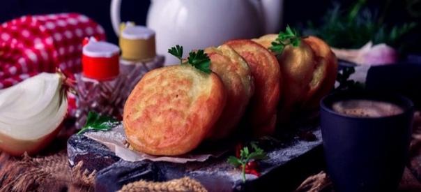 Ленивые беляши с колбасой на дрожжах Ленивые беляши с колбасой на дрожжах