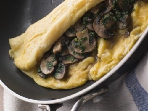 Омлет «Американский» с грибами и эстрагоном Омлет «Американский» с грибами и эстрагоном