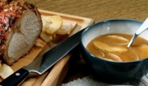 Свинина жареная с сидром, яблоками и корицей Свинина жареная с сидром, яблоками и корицей