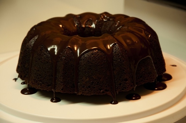 Шоколадный кекс с глазурью за 5 минут