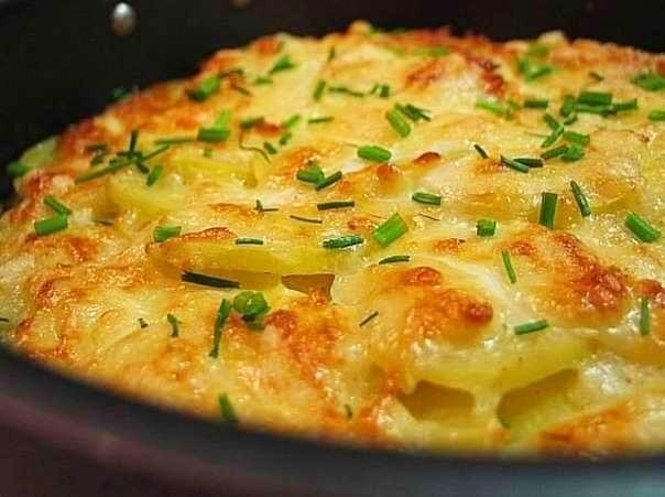 Картофель "Дофин" запеченный под сыром.
