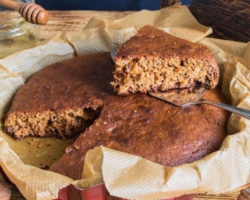 Коврижку во время поста готовят очень часто. Но сейчас мы предлагаем приготовить не просто выпечку, 