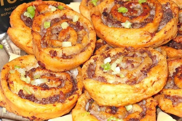 Творожные шанежки с мясным фаршем