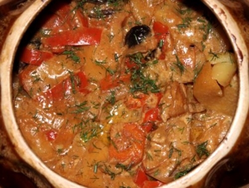 Токитура по-румынски со свининой