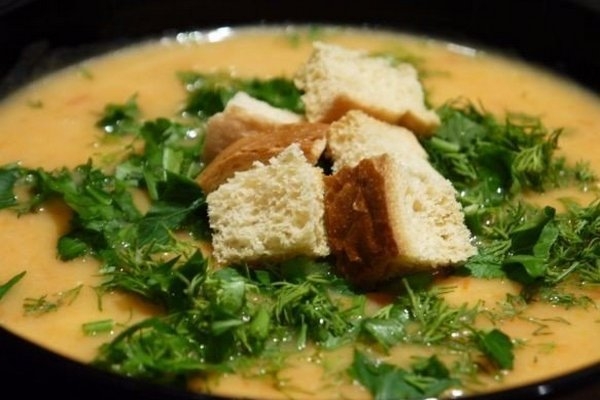 Сырный суп-пюре с овощами и зеленью