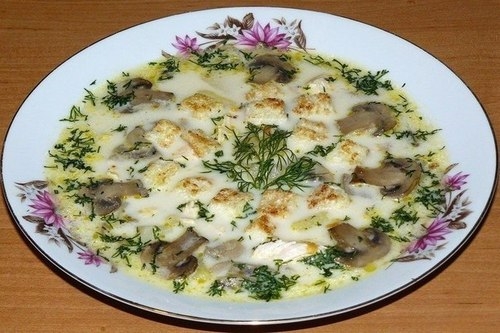 Сырный суп с куриным филе и шампиньонами