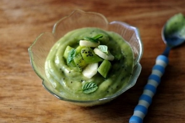 Десертный пудинг из авокадо с киви