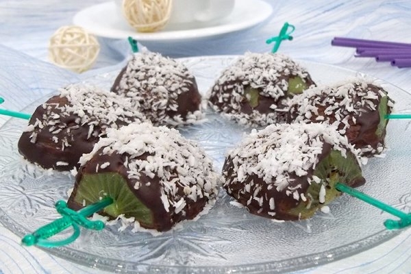 Киви в шоколадной глазури на десерт