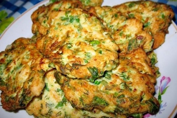 Оладьи из куриного фарша с брокколи Оладьи из куриного фарша с брокколи