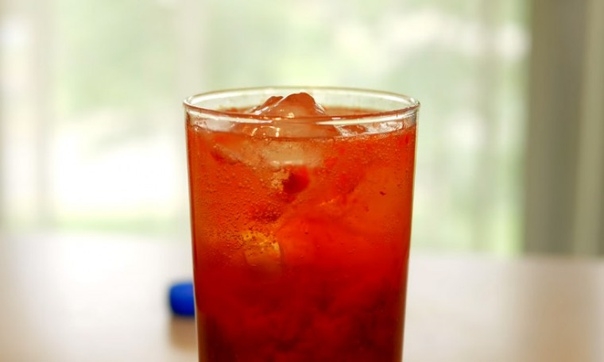 Освежающий клубничный коктейль Освежающий клубничный коктейль