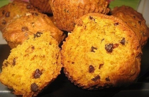 Тыквенные кексы с медом и изюмом Тыквенные кексы с медом и изюмом