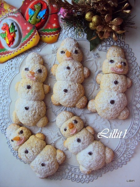 Печенье новогоднее "Веселые снеговики" Печенье новогоднее "Веселые снеговики"