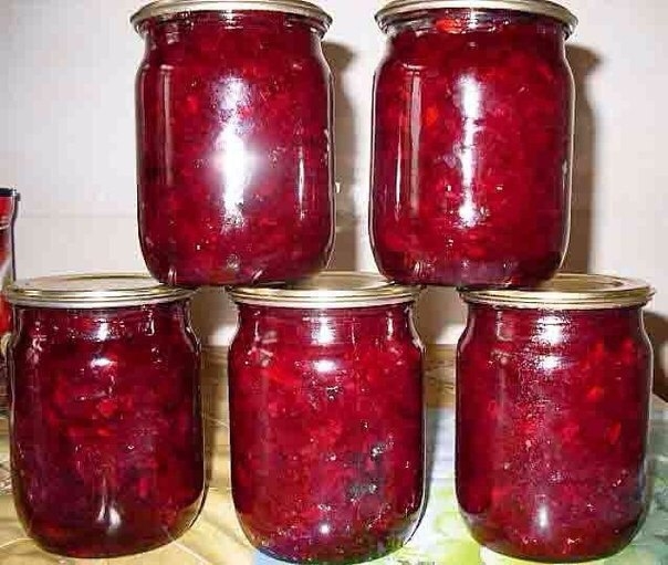 Салат из кабачков со свеклой