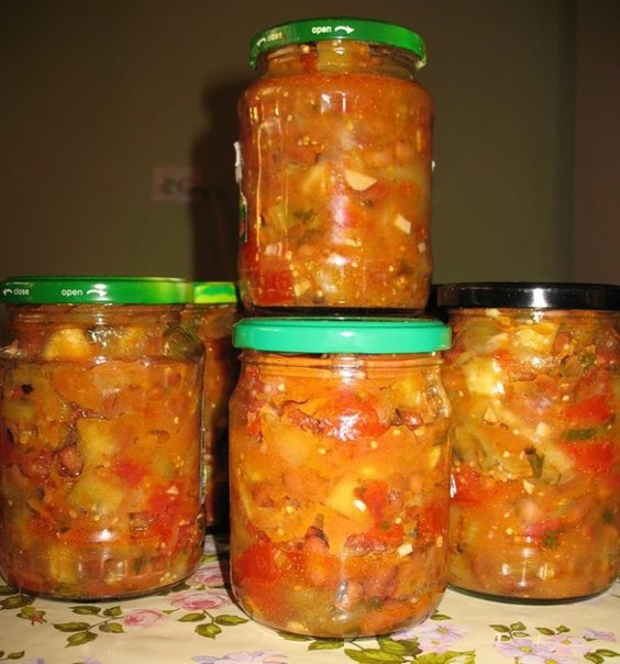 Салат из кабачков и фасоли Салат из кабачков и фасоли