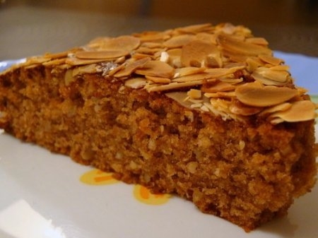 Постная медовая коврижка в мультиварке