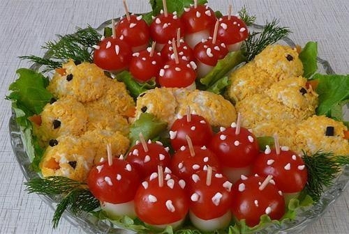 САЛАТ ПТЕНЧИКИ В МУХОМОРАХ