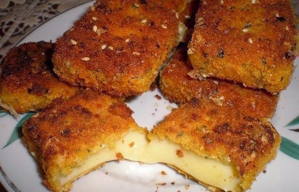 ЖАРЕННЫЙ СЫР (ОЧЕНЬ ВКУСНО!!!)))