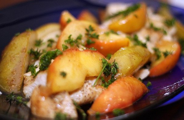 Курица с грушами в апельсиновом соусе