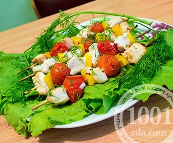 Шашлык из куриного филе с овощами