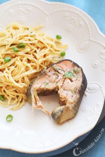 Горбуша копченая в сковороде