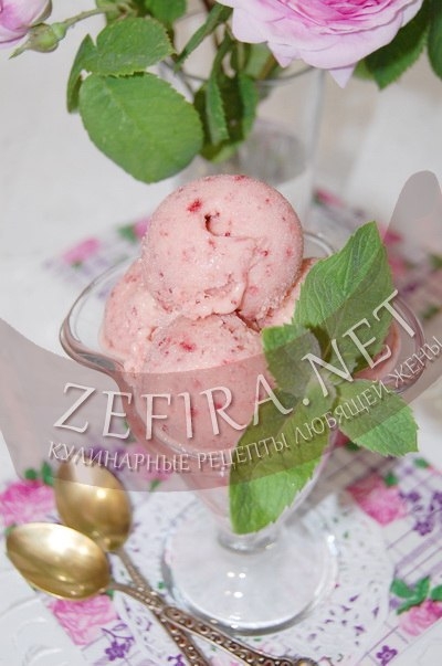 Ягодное мороженое в домашних условиях – рецепт с зефиром