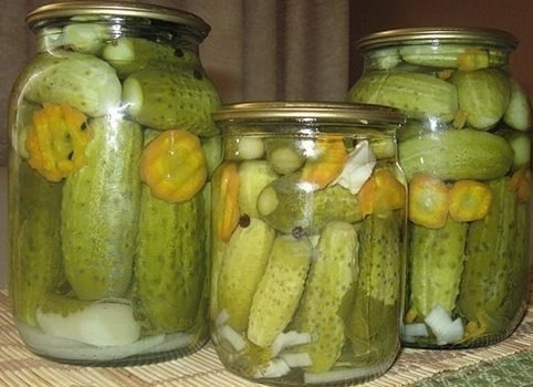 Огурцы хрустящие.