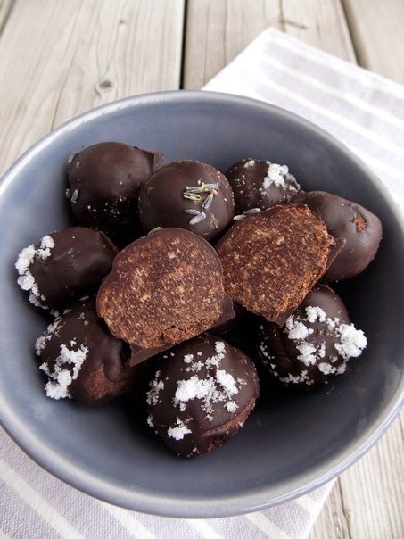 Шоколадно-лавандовые конфеты