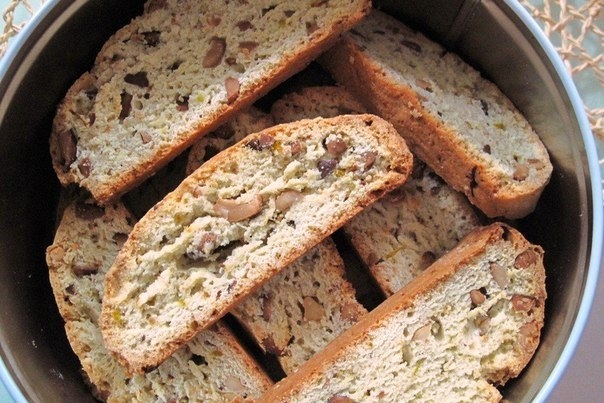 Бискотти с цедрой лайма и кешью