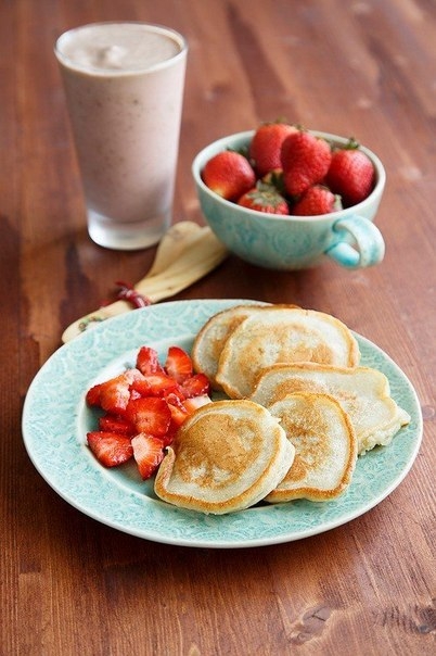 Постные блинчики с бананом