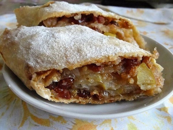 1) Яблочный штрудель