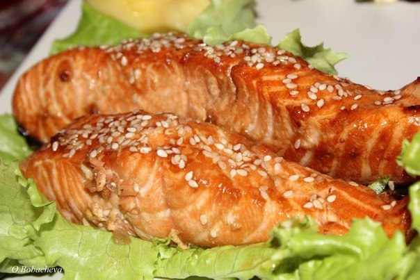 Семга в медово-соевом маринаде)