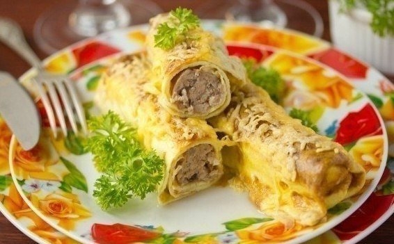 "Яичные рулетики с мясной начинкой - отличный завтрак" "Яичные рулетики с мясной начинкой - отличный завтрак"
