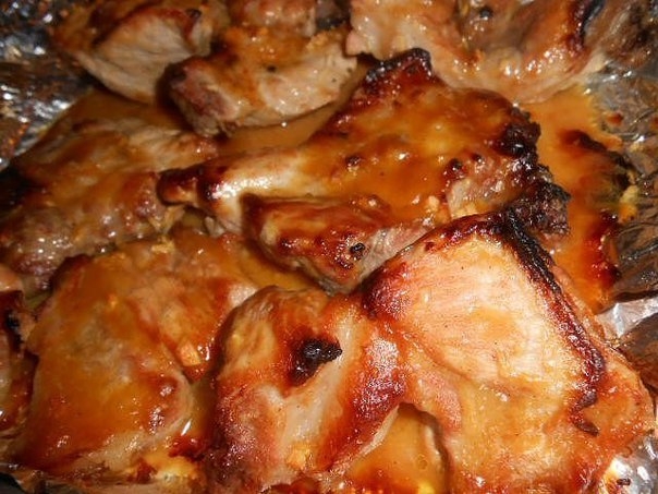 Запеченная куриная грудка в сметане с сыром.