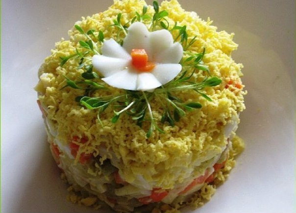 САЛАТ "МОРСКОЙ ПРИБОЙ"