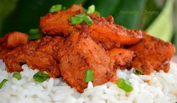 Жареная курица по вкусным маринадом.