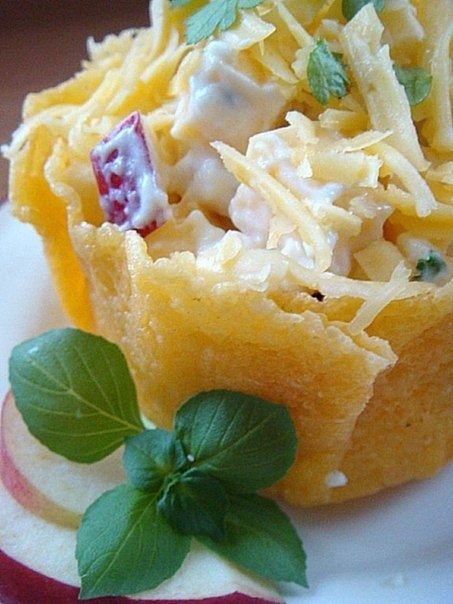 Салат "Сырная корзинка"