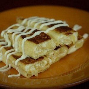 Блинчики с творогом и ананасами