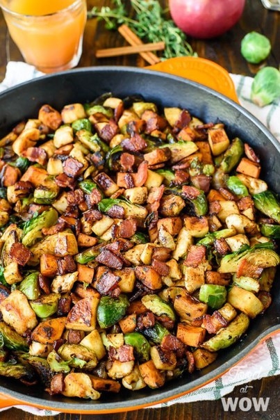 СЛАДКИЙ КАРТОФЕЛЬ С КУРИЦЕЙ, БРЮССЕЛЬСКОЙ КАПУСТОЙ И ЖАРЕНЫМИ ЯБЛОКАМИ!