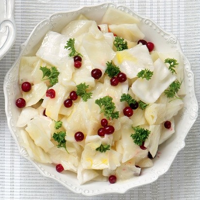Маринованная капуста с клюквой