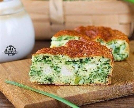 БЕЗУМНО ВКУСНЫЙ ПИРОГ С ЗЕЛЕНЫМ ЛУКОМ, КУРИЦЕЙ И СЫРНОЙ КОРОЧКОЙ
